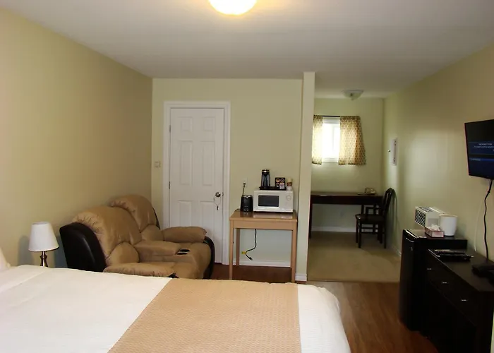 Paddock Inn
