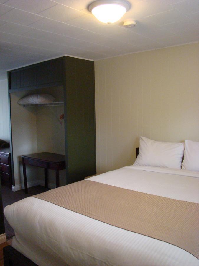 Motel Paddock